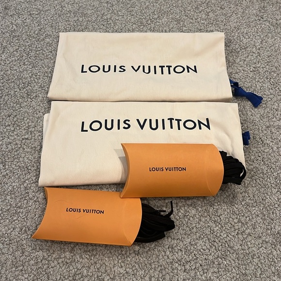 Louis Vuitton Run Away monogram sneaker runner - Picture 11 of 13